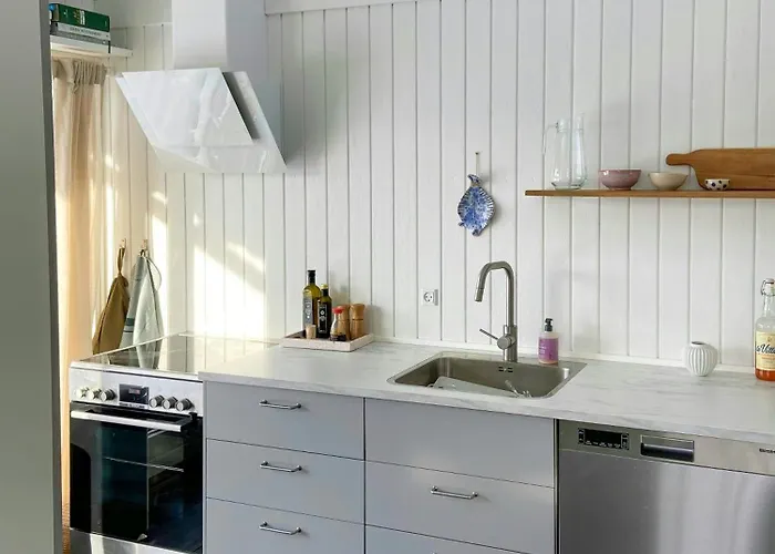 Architect-designed By The Water Ferienhaus