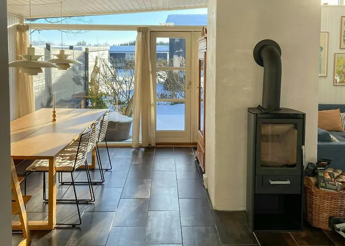 Architect-designed By The Water *